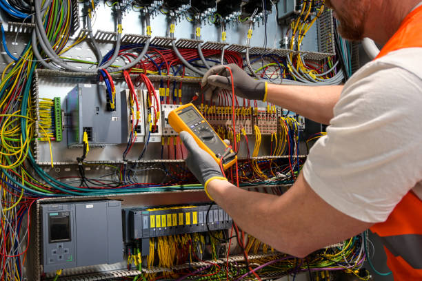 Best Local Electrician Companies  in South Paris, ME